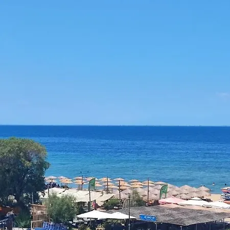 Fenia's By The Sea Lejlighed